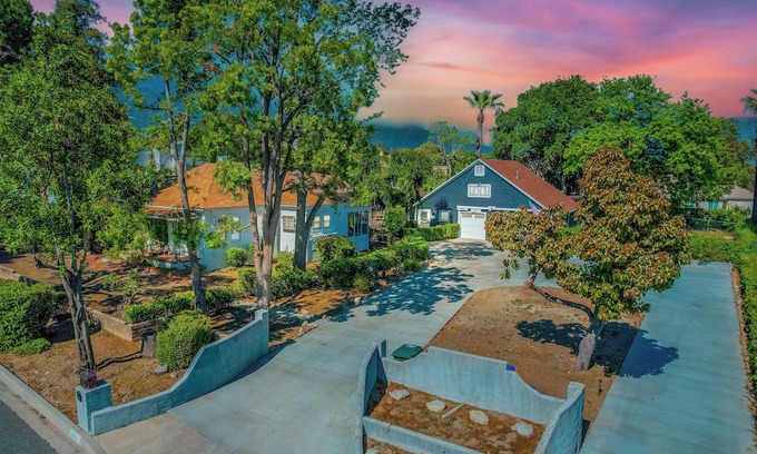 Rancho Cucamonga House | Rancho Relaxo Retreat: Modern Comfort in Cucamonga