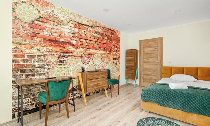 Bytom Apartment | Noble Green Bytom Apartment by Renters