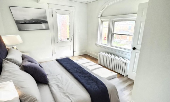 Avondale Apartment | Peaceful 4 Bedroom