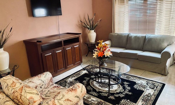 Nassau Apartment | Pink Palms Unit #1