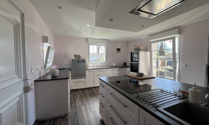 Blainville-sur-Mer House | Jolie Maison Proche de la Mer