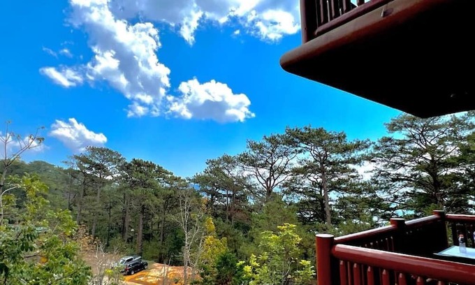 Baguio Apartment | The Forest Lodge at Camp John Hay privately owned unit with parking 371n