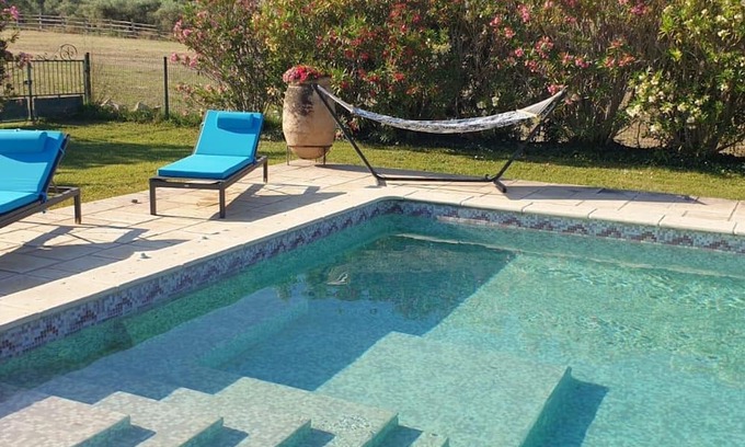 Maussane-les-Alpilles House | Villa Maussane-les-Alpilles, 2 bedrooms, 4 persons