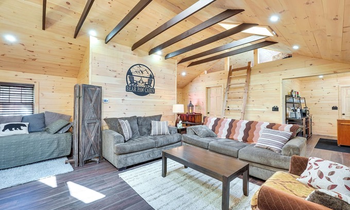 White Lake Cabin | Peaceful Catskills Cabin: 5 Mi to Bethel Woods!