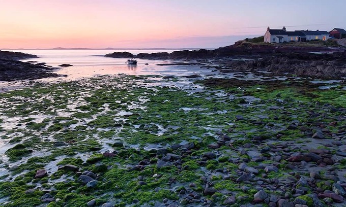 Treffgarne House | The Old Milking Parlour, Holiday Property Treffgarne, Sleeps 6, 3 bedrooms, bathrooms