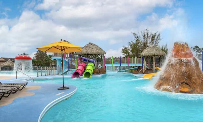 West Kissimmee Resort | Florida Winter Break/Fun Filled Resort! Luxurious Suites Central to Theme Parks