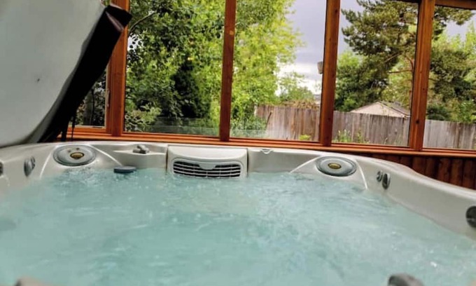 Green Mountain House | Hot Tub! Close to Red Rocks!
