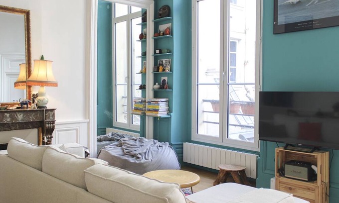 Quartier du Mail Apartment | Luxurious love nest of 55m² in Paris 2nd district