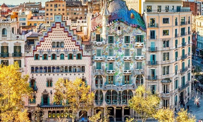 El Guinardo Apartment | SPACIOUS EIXAMPLE OASIS WIFI/AC LARGE TERRACE 6PP By MyRentalHost
