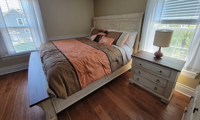 South Kortright Bed & Breakfast | Cozy B&B with WiFi and AC in peaceful South Kortright