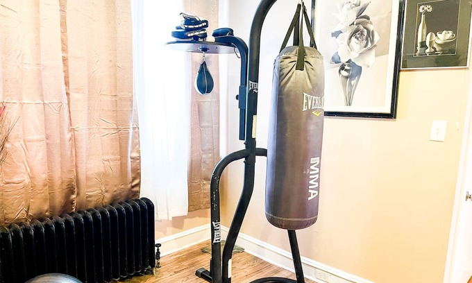 Mayfair Apartment | LoftBach 1-bedroom apartment Extremely Spacious / WiFi in terrific Philadelphia.