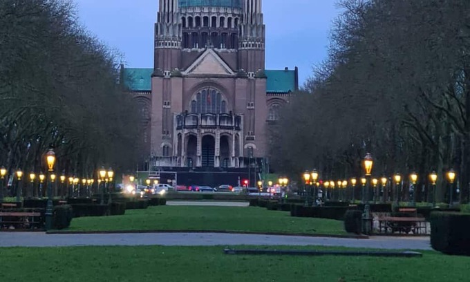 Ganshoren Apartment | Charming 3 bedroom apartments view of the Koekelberg Basilica