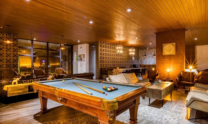 Avenida Revolucion Apartment | Amazing Apt w/a Pvt Balcony: Lounge-B/Center+Gym