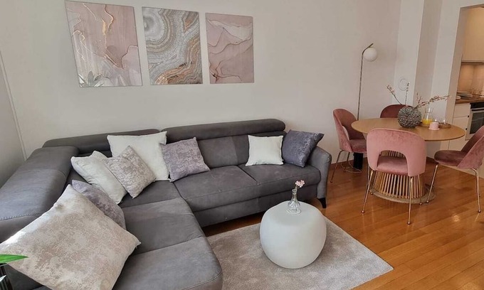 Zagreb Apartment | Take a break and unwind at this peaceful oasis.