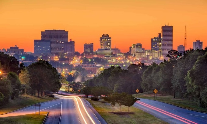 Huntcliff House | Spacious Columbia Getaway Minutes to Downtown!