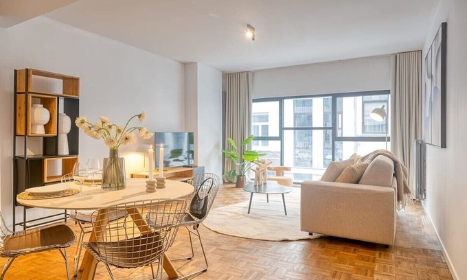 University District Apartment | Smart and cosy 4P Apt in Antwerp with balcony