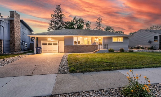 Sioux Falls House | Spacious 4BR Home Near Hospitals & Universities