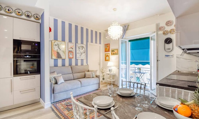 Chiavari Apartment | Spend an unforgettable vacation not far from the sea in this inviting vacation apartment.