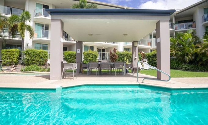 Battery Hill Apartment | 2 Bedroom apartment close to beach