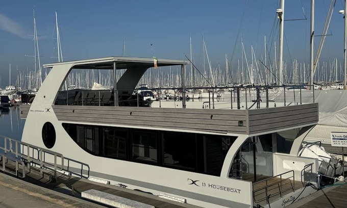 Marina di Ravenna Boat Rental | Houseboat, Marina di ravenna, Marinara, Cervia, yachts, suit, casa galleggiante