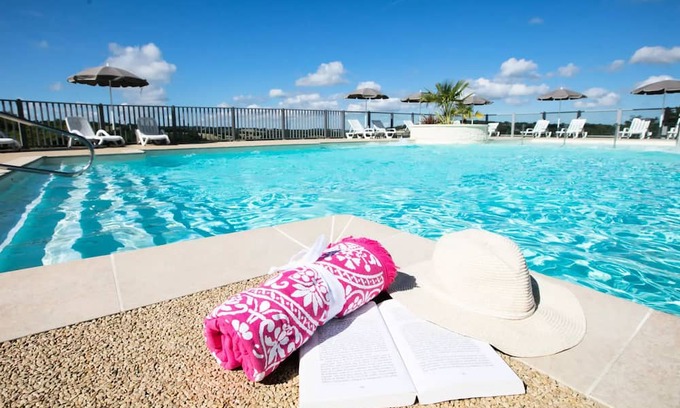 Seniergues House | Camping Romanée Domaine de la Faurie**** - 3 Room Mobile Home 4 People