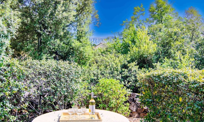 Nans-les-Pins Apartment | Nice apartment for 6 people with WIFI, pool, TV, terrace and parking