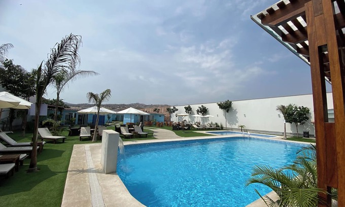 Ventanilla Hotel | Bungalow Jatun Mama