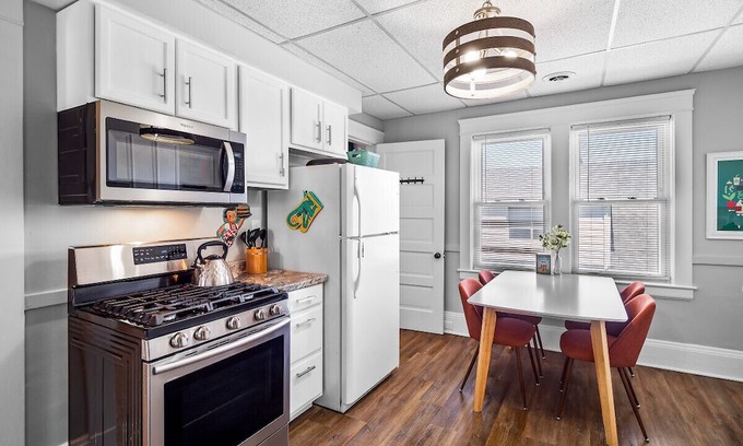 Wickliffe House | Updated 2BR + Office Near Downtown and Clinic