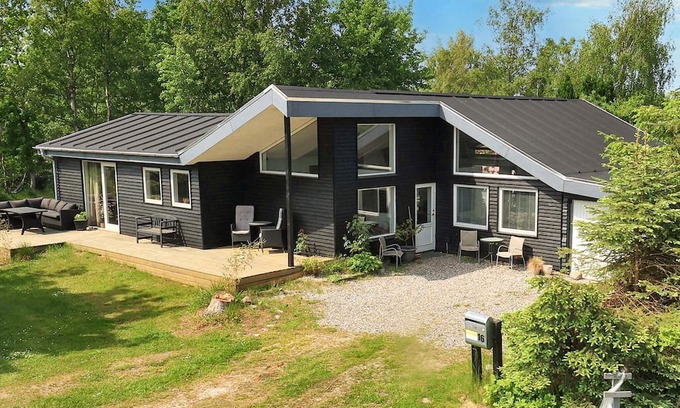Egense House | 8 person holiday home in Storvorde