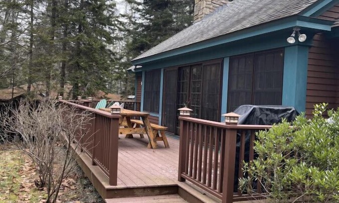 Bayville House | Topside by Sea Maine