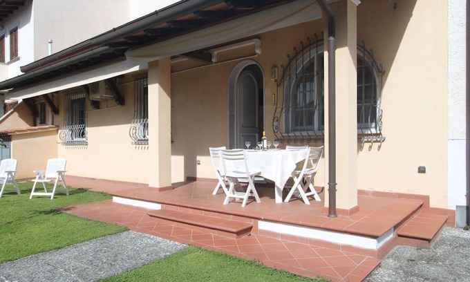 Forte dei Marmi House | Villa Venezia by Interhome