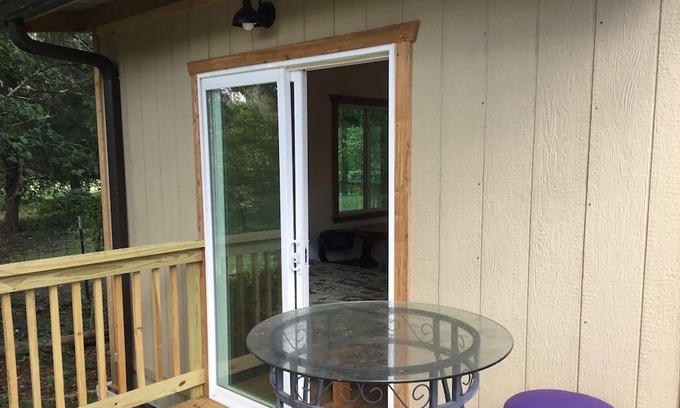 Burkesville Cabin | Charming Tiny Home at Kentucky Farm