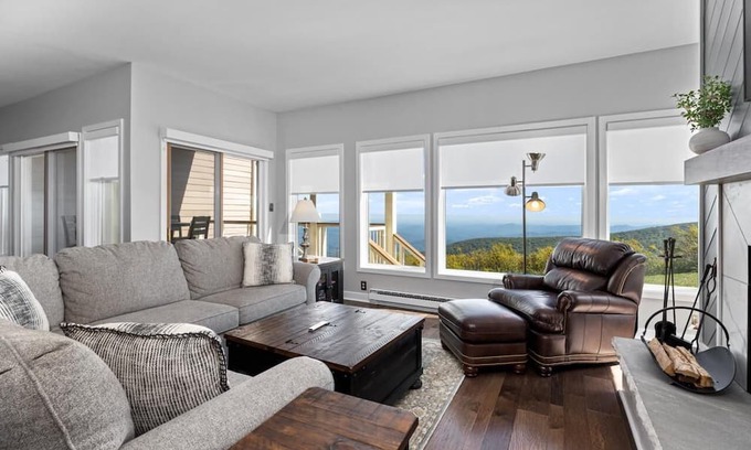 Nellysford Condo | Overlook 04 with Wintergreen Advantage