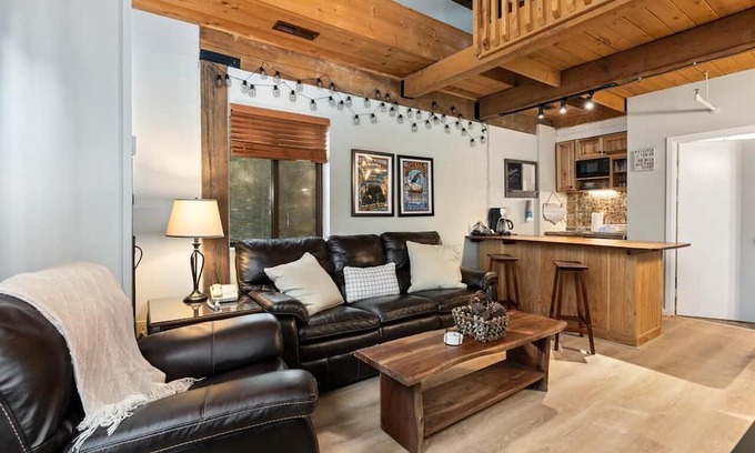 Wintergreen Condo | Mountain Inn Lodge 90 with Wintergreen Advantage