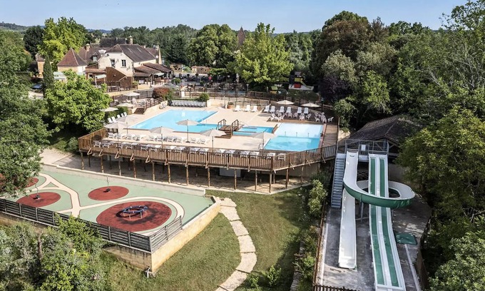 Sainte-Nathalene House | Camping Romanée Les Grottes de Roffy**** - 3 Room Mobile Home 4 People