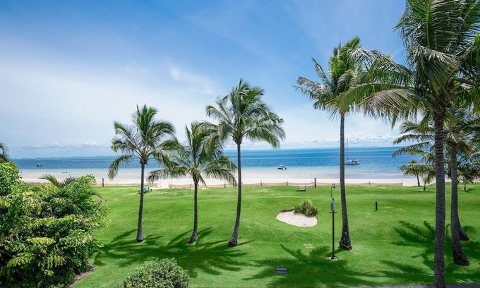 Brisbane House | Villa 26 Tangalooma Beachfront