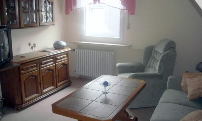Assinghausen Apartment | Holiday flat by the forest lake