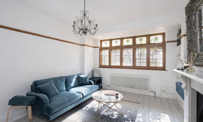 Penge House | Charming House easy access to Central London