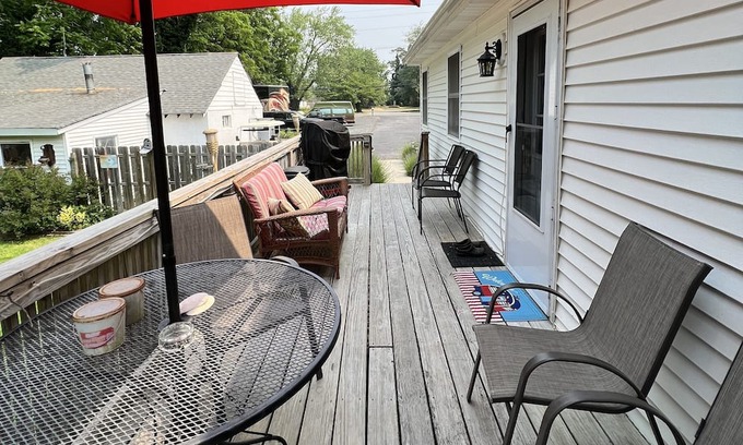 Bayville House | Barnegat Bay Getaway