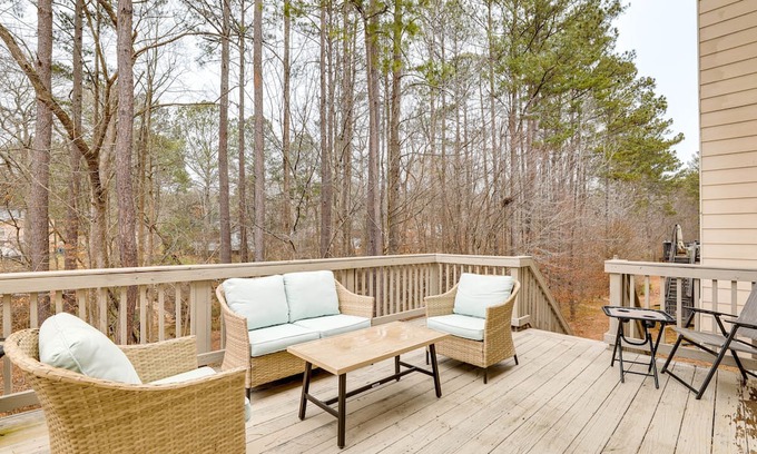 Lithonia House | Stonecrest Home w/ Smart TVs Near Atlanta!