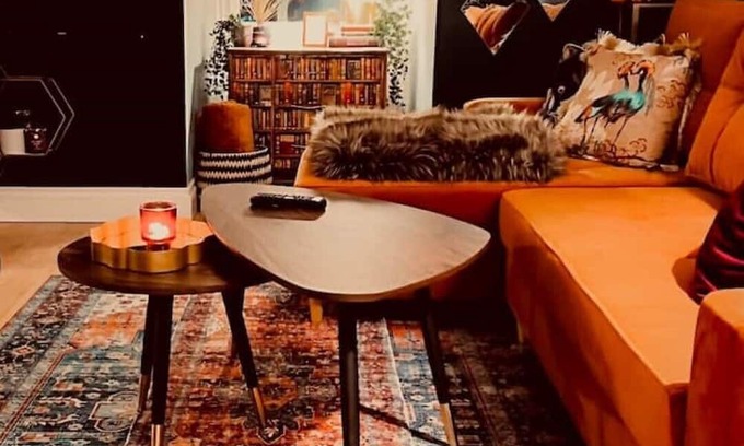 Frognal and Fitzjohns Apartment | The Maple Retreat - Hampstead