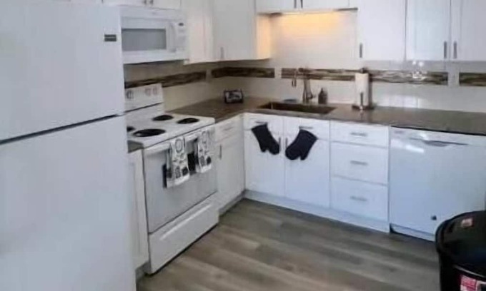 Indian Trail House | Delightful & Comfy Home