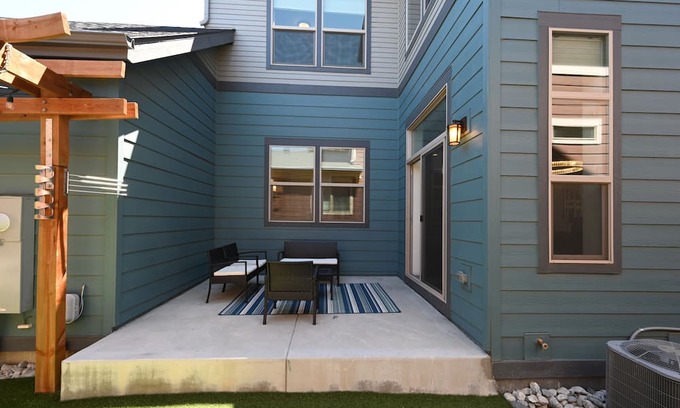 Northfield House | STAPLETON LUXURY RENTAL HOUSE