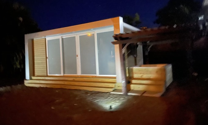 Monte Grande Apartment | Casita Mary, espacio para parejas a minutos de las mejores playas del Oeste.