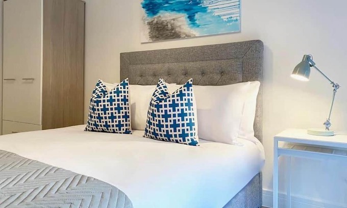 Rochester East Ward Apartment | 360 ME1 Sylvia Apts 01 - Modern Stylish 2 Bedroom 2 Bath Apt. 01 in Rochester