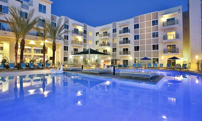 Desert View Village Condo | ✨Shopping & Dining District - Resort Pool - Views + King Bed💥