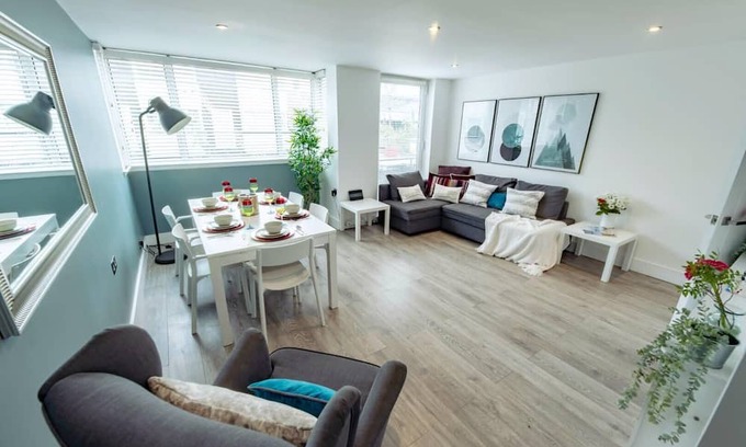The Lanes Apartment | Brighton City Apartment sleeps 6 *Free parking*