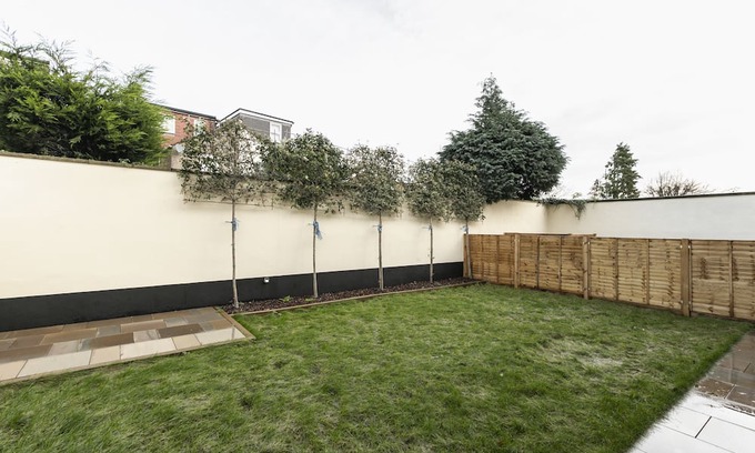 Enfield Apartment | Vineyard Court Flat