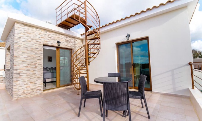 Tremithousa Villa | Phaedrus Living: Villa Tremithousa