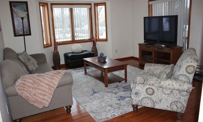 Minneapolis House | This is Living On Purpose. Experience the best parts of Minnesota. Welcome home!